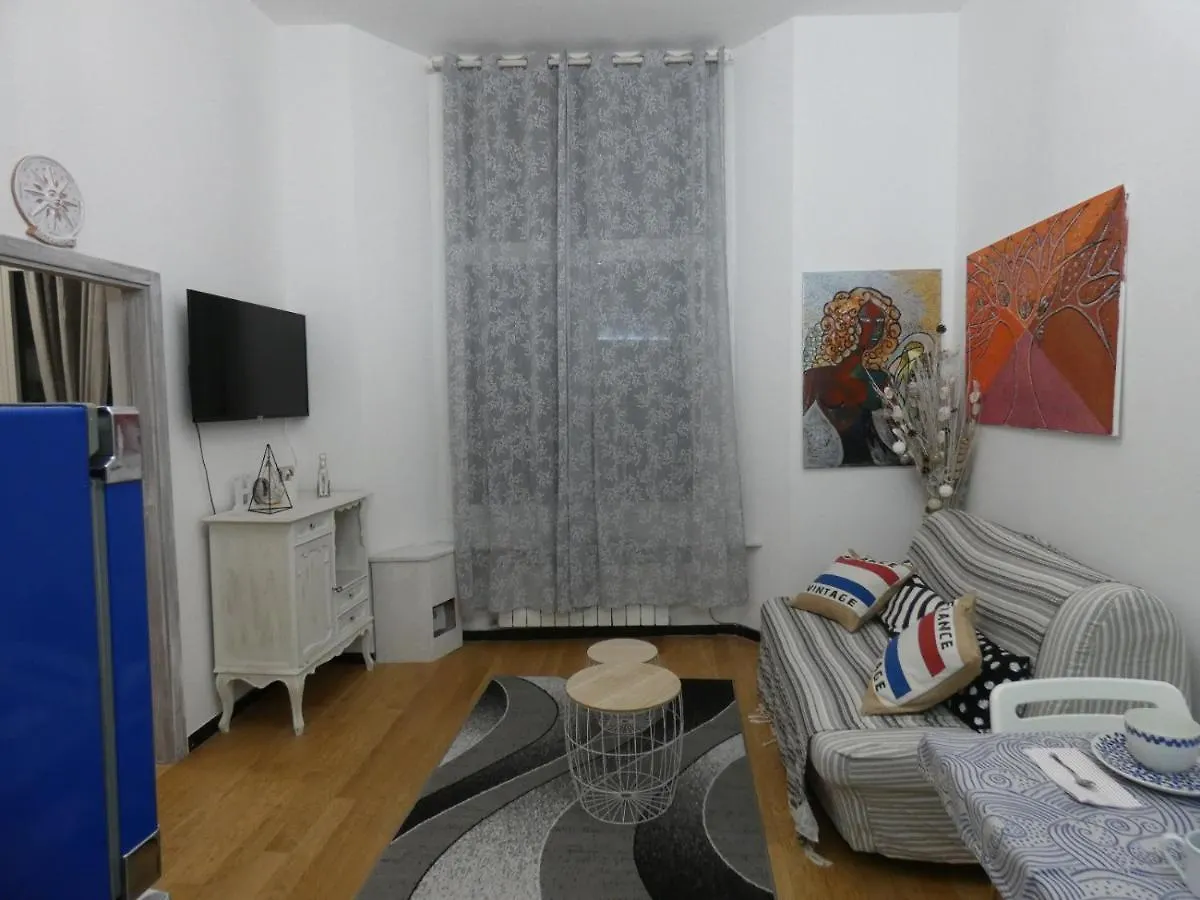 Casa Di Mo' Hotel Genova 0*,